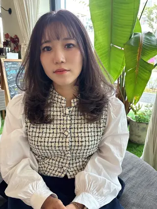 セミロング カラー レイヤーカット✨ 艶髪藤野のヘアスタイル