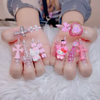 ネイル ゴテゴテ ネイルのネイルデザイン