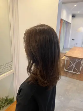 カラー 森崎 優菜のヘアスタイル