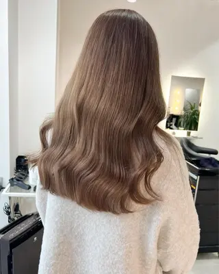 ロング ALL HAIR所属・ALL  HAIR 大河由実のヘアスタイル