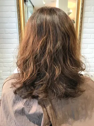 ミディアム パーマ Renatus店長 金子裕美のヘアスタイル