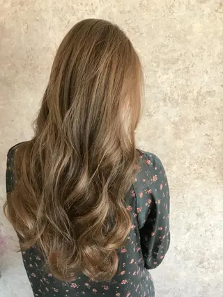 ミディアム カラー パーマ 指名支持率NO.1 スタイリストのヘアスタイル