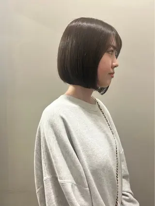 ショート 透明感ダブルカラー/ 諸岡ひばりのヘアスタイル