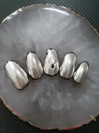 ネイル リラクゼーション＆ネイル仙殊~センジュ~所属・senju 　のネイルデザイン