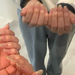 ネイル 𝑟𝑖𝑠𝑎 🕯‎🤍のネイルデザイン