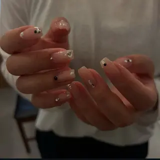 ミディアム soi.__ ソアのネイルデザイン