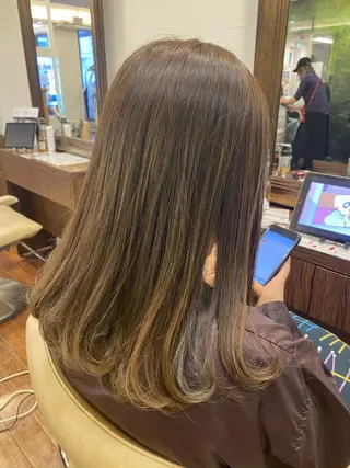 カラー 美髪/髪質改善 レイヤー/透けカラーのヘアスタイル