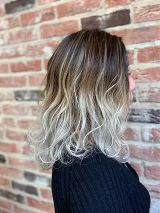 ミディアム カラー J所属・市村 正義のヘアスタイル