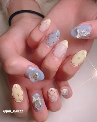 ネイル JINI NAIL所属・ジニ ネイルのネイルデザイン