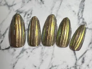 ネイル ❤️💛🩵京橋 痛ネイル⭐️3Dのネイルデザイン