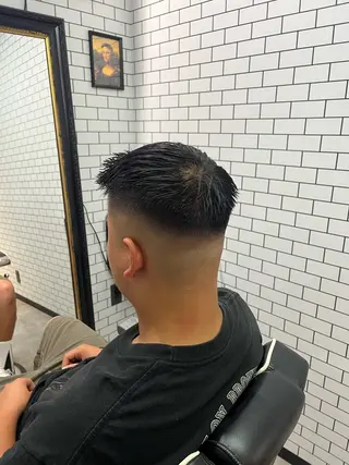 ショート メンズ メンズブリーチカラー モデル募集中福田竜作のヘアスタイル