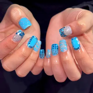 ネイル 🫧HI-KO 🫧のネイルデザイン