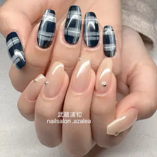 ネイル R inのネイルデザイン