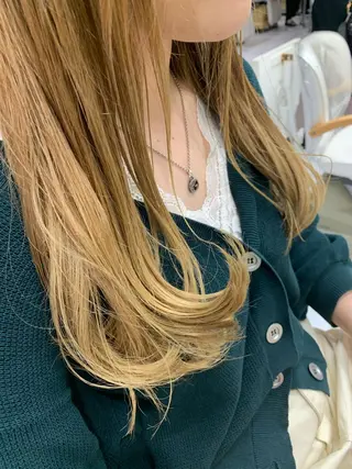 ロング カラー MUSASHI ブリーチカラー◎のヘアスタイル