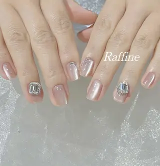 ネイル RAFFINE haru🦋🩵のネイルデザイン