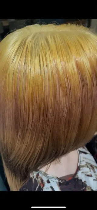 ロング ロスロボス所属・ま さとのヘアスタイル