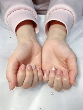 ネイル nail room utouto所属・横田 綾乃のネイルデザイン