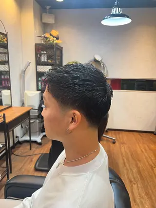 ショート ウメダ マサトのヘアスタイル