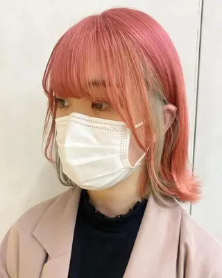 ミディアム カラー デザインカラー/パー マ🦖外岡咲希🦖のヘアスタイル