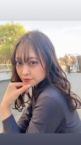 セミロング カラー Ate by little所属・青木 梢のヘアスタイル