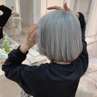 ミディアム カラー ヘアアレンジ Mirai 🧸のヘアスタイル
