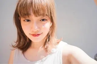 ミディアム カラー N° 秋田店【ナンバー】のヘアスタイル