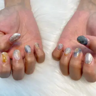 ネイル ゴテゴテ💙ワンホン リオナのネイルデザイン