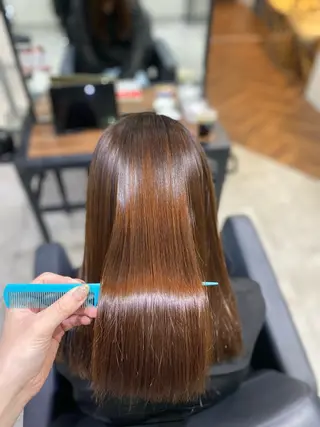 ロング パーマ 艶髪・透明感カラー・ 韓国ヘア・Yuriのヘアスタイル