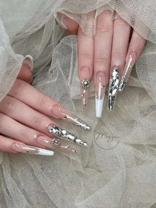 ネイル Maggie Nail🦩のネイルデザイン