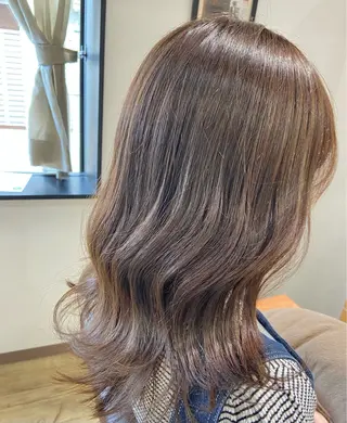 セミロング カラー lico hair&relaxation所属・lico 栁 詩音のマツエク・マツパデザイン