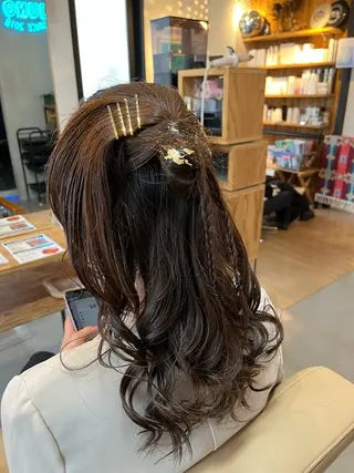 ミディアム JUNO所属・阪神西宮★JUNO 川﨑温子のヘアスタイル