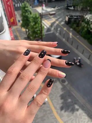 ネイル T RIRIKAのネイルデザイン