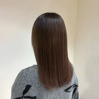 セミロング カラー ACCOLE Yuzuのヘアスタイル