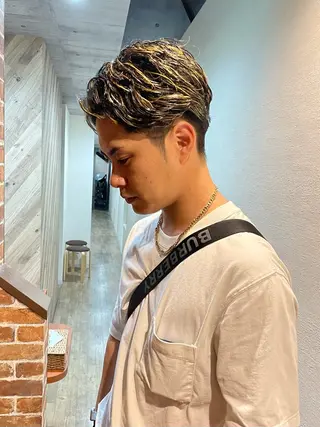 カラー メンズ grAt所属・森 真伊希のヘアスタイル