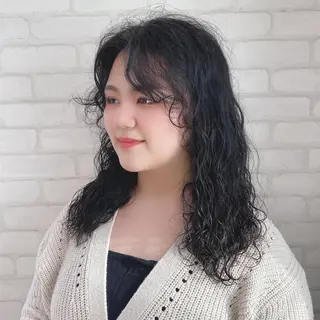 セミロング パーマ abilita AZUSAのヘアスタイル