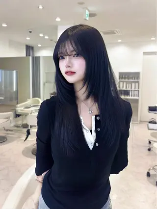 ロング カラー 透明感カラー ‎🤍Harukaのヘアスタイル