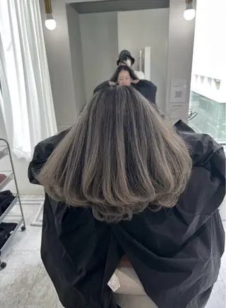 ミディアム カラー ROBIN所属・指名数No.1 /NAOYAのヘアスタイル