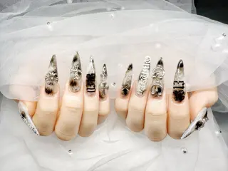 ネイル Lyna 池袋のネイルデザイン