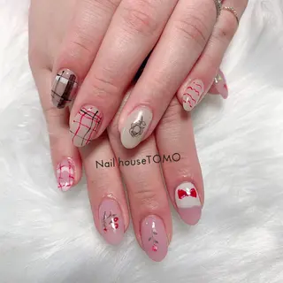 ネイル 💅ネイルハウス🏡 🎀TOMO🎀のネイルデザイン