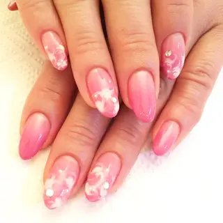 ネイル 髙城 亜紀のネイルデザイン