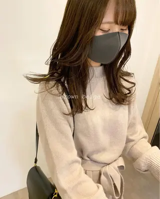 ロング カラー 佐藤 永夏のヘアスタイル