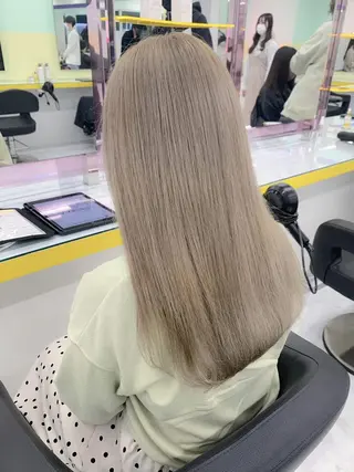 ロング カラー 🤍透明感カラー🤍 ブリーチ🤍AINEのヘアスタイル