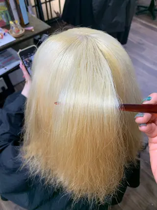 ミディアム カラー 深野 ちさとのヘアスタイル