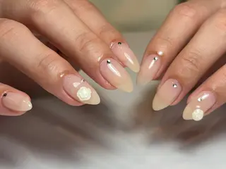 ミディアム Nailsalon Puttiのネイルデザイン