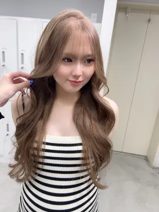 カラー GiseL さあや博多ハイトーンのヘアスタイル