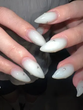ネイル Hata nail 🎀個性派ニュアンスのネイルデザイン
