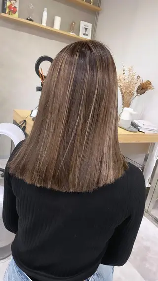 ミディアム REDEAL SHIBUYA所属・maya/レイヤー カット/ミインパーマのヘアスタイル