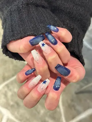 ネイル MIGHTY COLORのネイルデザイン