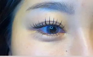 マツエク・マツパ beauty＆eyelush　RADIANCE所属・manaka .Tのマツエク・マツパデザイン