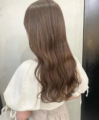 ロング ブリーチなしダブルカ ラー🩶manamiのヘアスタイル